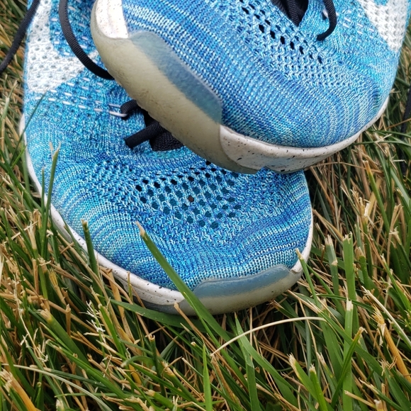 Nike - Picture 3 of 8